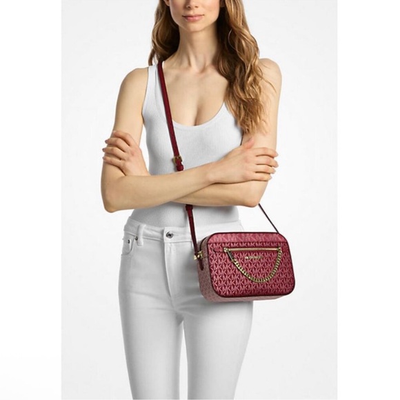 ✨ Michael Kors Jet Set Large Metallic Signature Logo Crossbody | Cherry | NWT ✨ - Picture 2 of 3